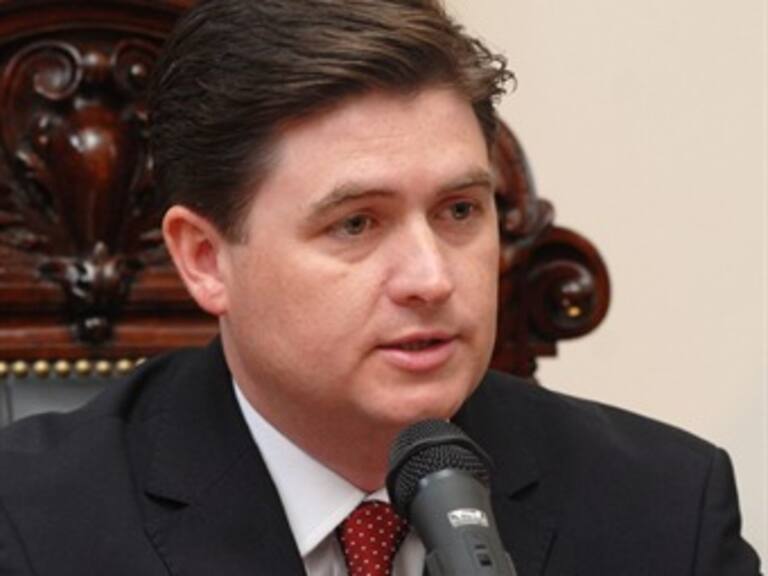 Inicia mandato Rodrigo Medina en NL; toma protesta a funcionarios