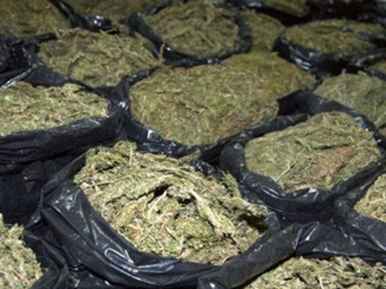 Aseguran en AICM marihuana en pasta que iba a EUA