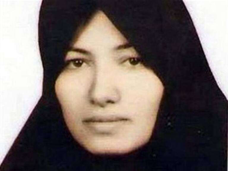 Liberan a mujer iraní condenada a morir por lapidación