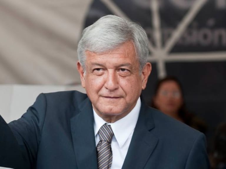 “Si las elecciones fueran en este momento, ganaria López Obrador, sin embargo, en tres meses todo puede pasar”, afimó Mendoza