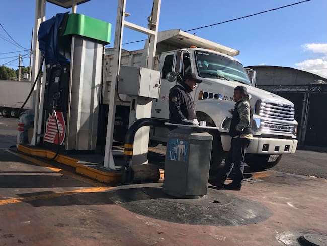 Precio del diésel baja temporalmente tras acuerdo entre gobierno y gasolineros