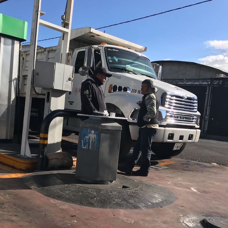 Precio del diésel baja temporalmente tras acuerdo entre gobierno y gasolineros