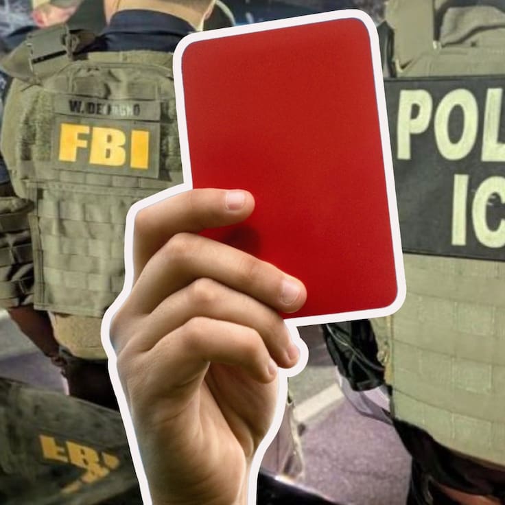 ¿Qué es la tarjeta roja “Know Your Rights” que usan los migrantes para defenderse de ICE?