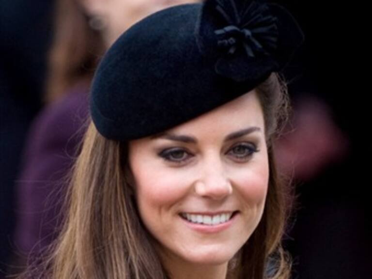 Hospitalizan a duquesa de Cambridge para dar a luz a su primogénito