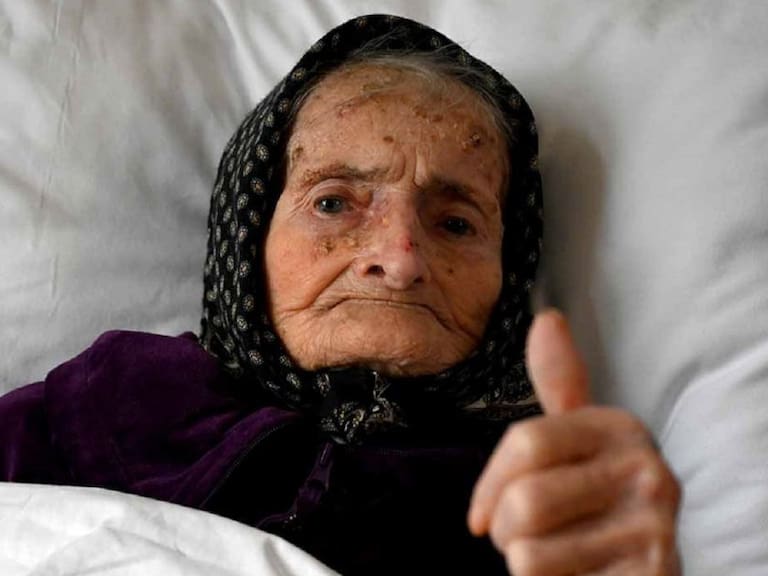 Abuelita de 99 años vence al coronavirus