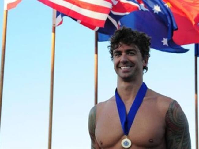 Venden atletas medallas olímpicas