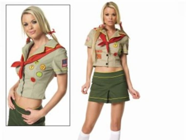 Uniforme de Girl Scout. 'Martes Retro', con Karen Manzano