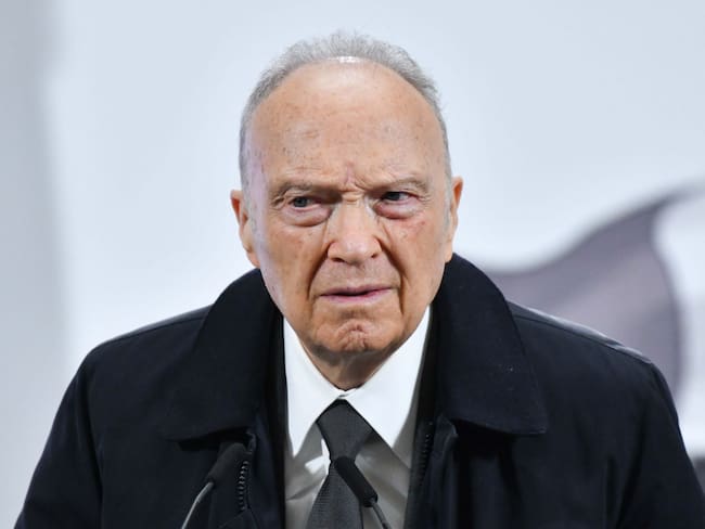 Alejandro Gertz Manero renuncia a la FGR; se irá como embajador a “un país amigo”