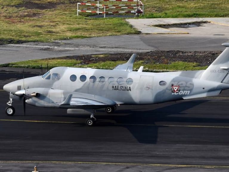 Un Beechcraft King Air 350i de la Armada de México. @sentdefender