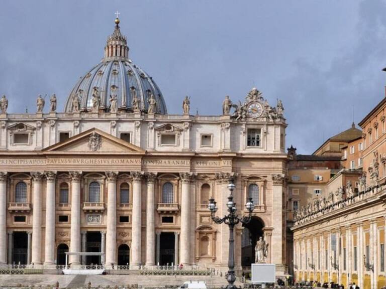 Vaticano cancela eventos en espacios cerrados por coronavirus
