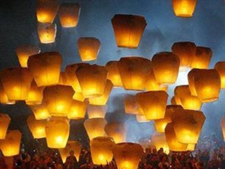 Globos de Cantoya. Museando ando con Verónica Müller