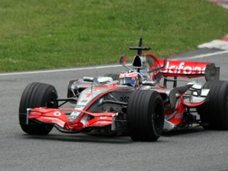 Continuará Santander patrocinando a McLaren