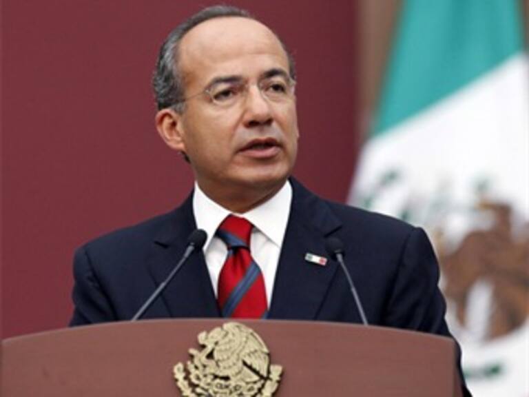 Espera Calderón un buen 2011 en materia económica