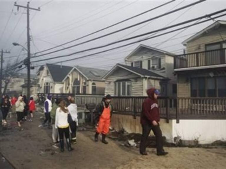 A una semana del huracán Sandy ,el apoyo a nuestros paisanos es tardía