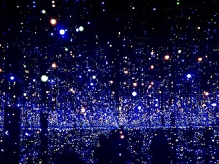 ​Llega Yayoi Kusama a México con su Obsesión Infinita