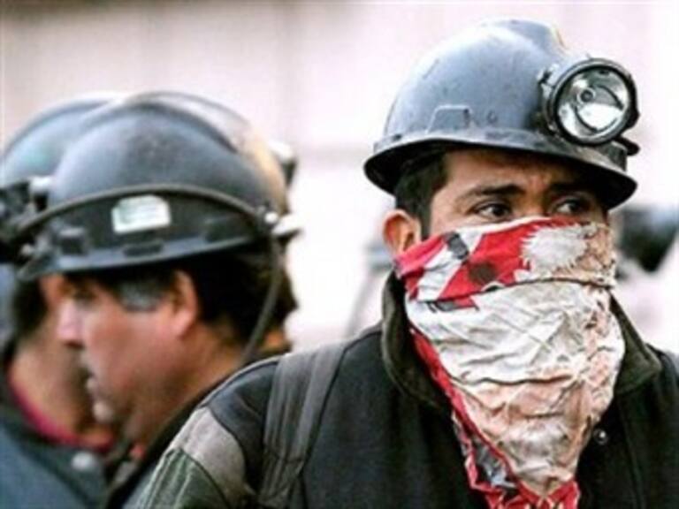 Sindicato del acero de EU condena desalojo mina Cananea