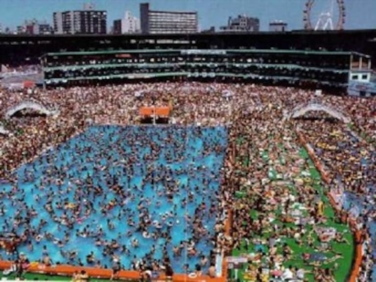 Disfrutan miles de capitalinos playa artificial de Iztapalapa