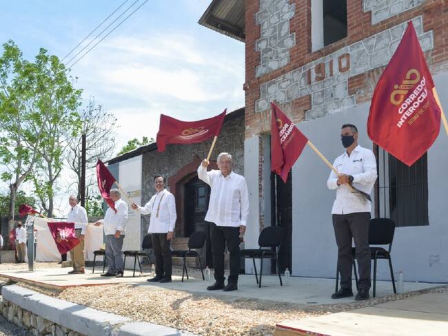 Si hay rebrote a confinarnos en casa, si no a salir adelante poco a poco: AMLO