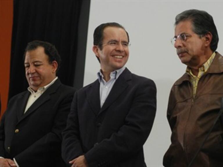 Coalición PAN-PRD canta victoria en Puebla, Oaxaca y Sinaloa