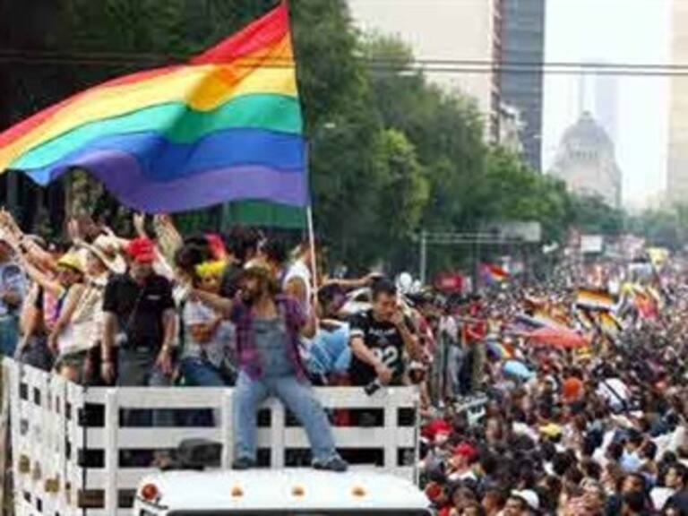 Despliegan operativo por marcha Lésbico Gay