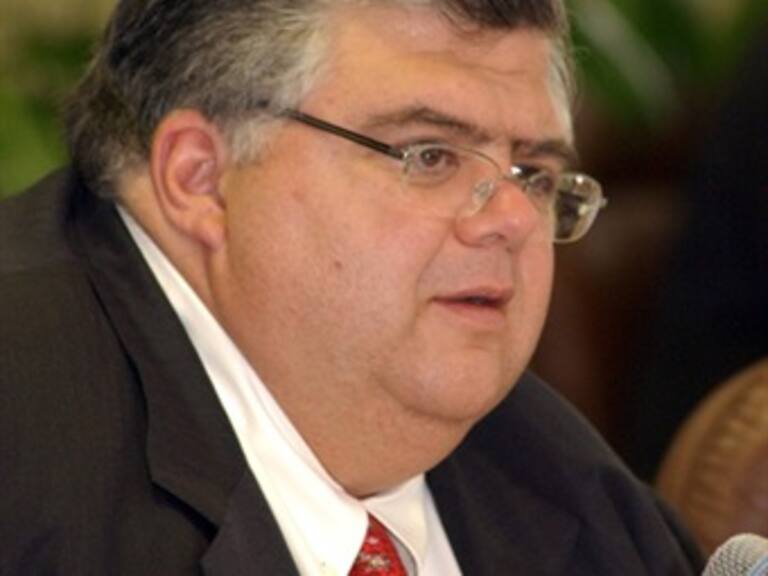 Paquete económico no es recesivo: Carstens