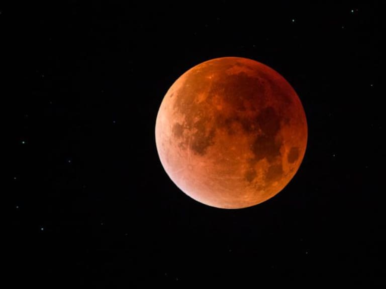 Ya viene el primer eclipse de Luna del 2019