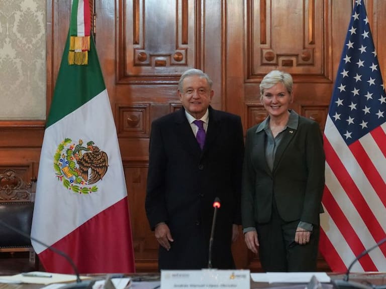 México revisará “caso por posible injusticia” por Reforma Eléctrica: AMLO