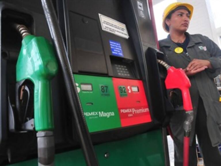 Elevan gasolinas inflación en junio