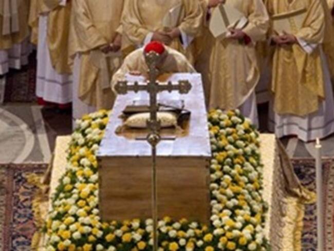 Juan Pablo II es beato por su fe fuerte y generosa: Benedicto XVI