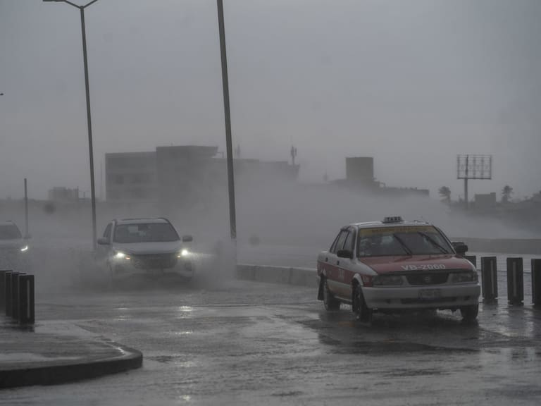 Las intensas lluvias provocadas por &quot;Cris&quot; podrían provocar el desbordamiento de ríos en Veracruz.