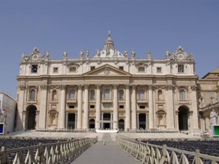 Santos Vati cambios. Giovani Manzano desde el Vaticano