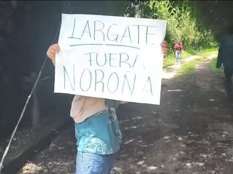 Denuncia líder panista detenciones de comuneros afuera de casa de Noroña