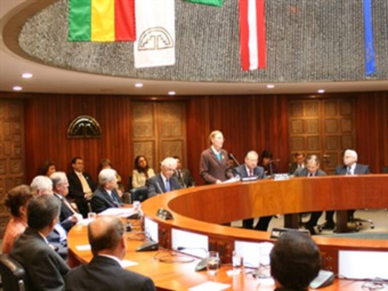 Propone iniciar TLC con Japón