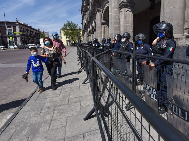 Acciones pacíficas del 8M podrán ingresar al Zócalo: Suárez del Real