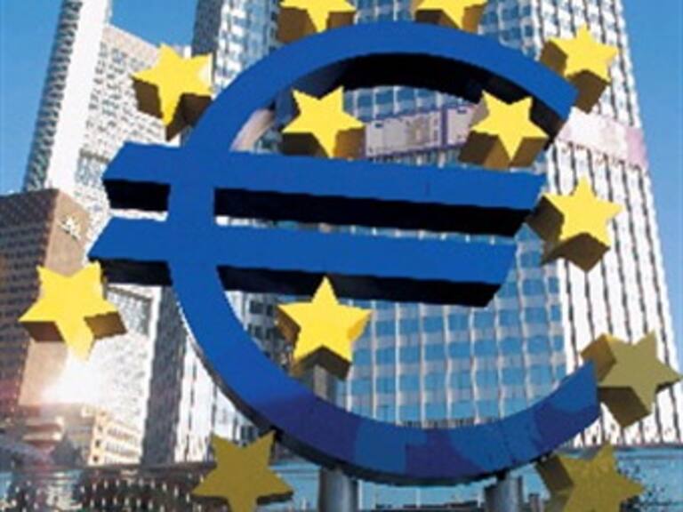 Continúa recuperación de economía mundial, aunque muy frágil: BCE