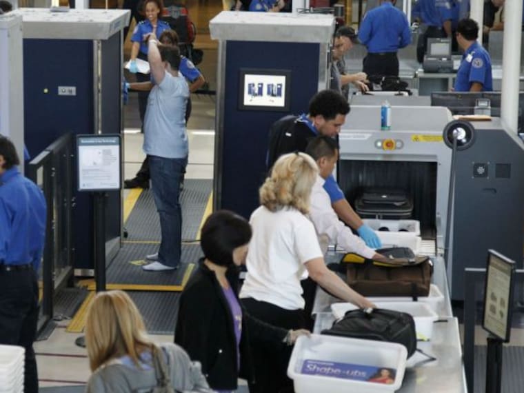 #AsíSopitas: Estados Unidos prohíbe dispositivos electrónicos en sus vuelos
