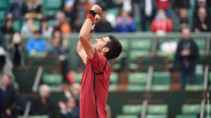 Novak Djokovic clasifica a cuartos de final de Roland Garros