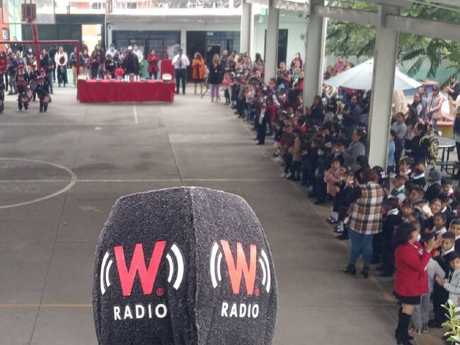 Regresan a clases presenciales en Escuelas de Chalco afectadas por innundaciones