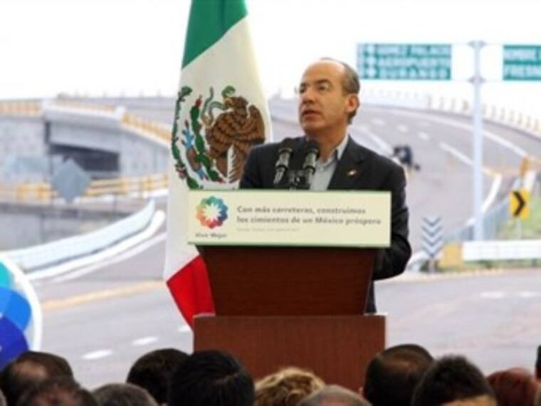 He agradecido con obras el honor de ser Presidente: FCH