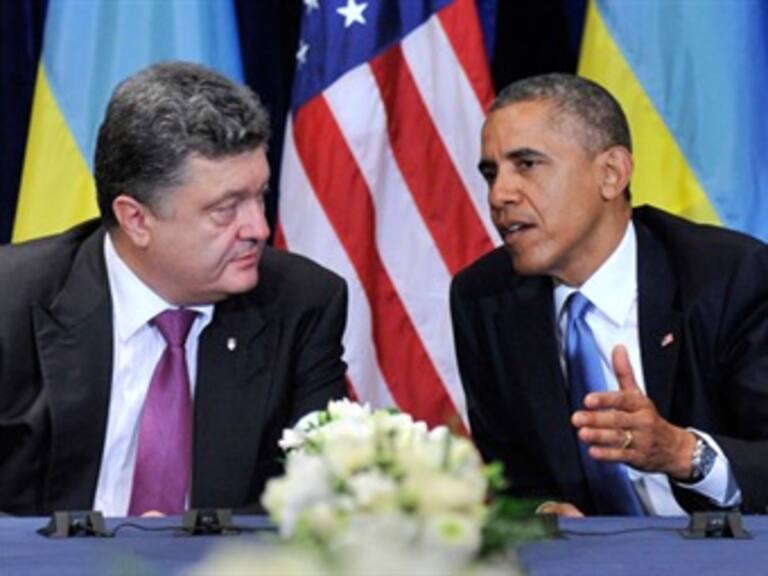 Promoverán  Obama y Poroshenko solución diplomática en Ucrania