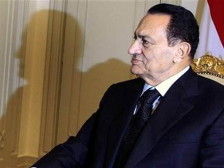 Se reanuda sesión de juicio contra el ex presidente Mubarak