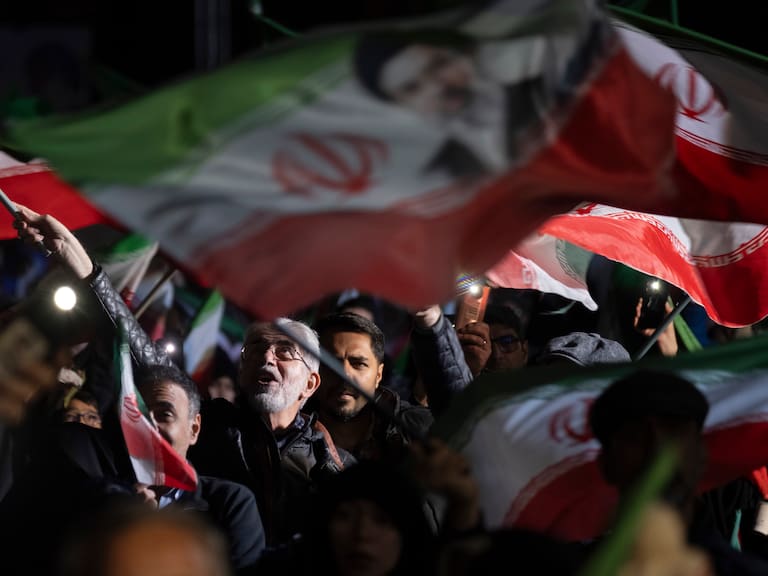 Mx - Irán: civiles forman cadenas humanas para proteger plantas clave tras amenazas de Trump |VIDEO