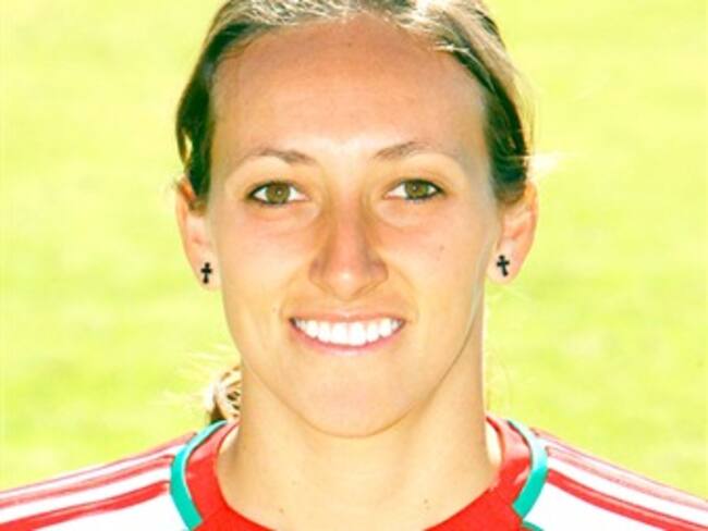 Anuncia club Málaga incorporación de portera mexicana Tajonar