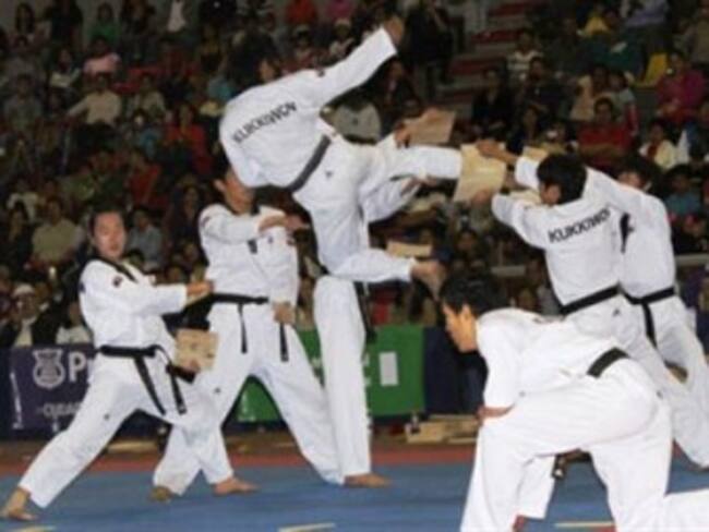 Mundial de Tae Kwon Do .Eduardo Camarena,comentarista deportivo