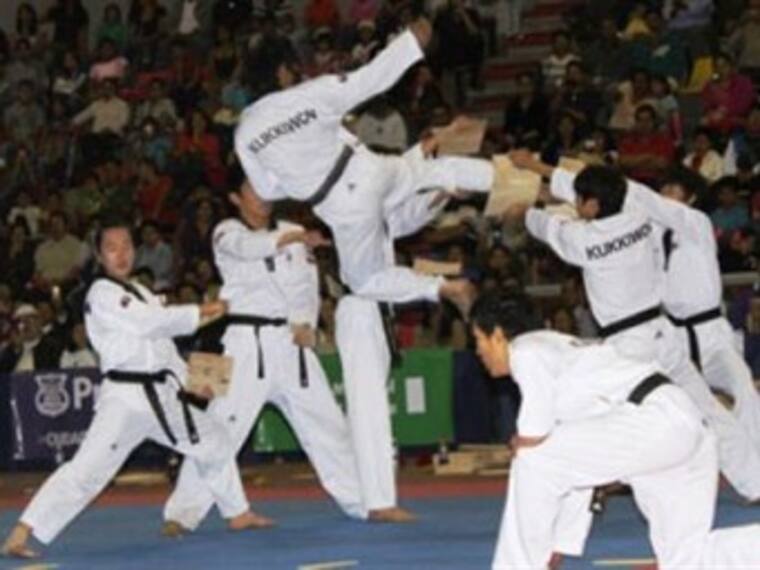Mundial de Tae Kwon Do .Eduardo Camarena,comentarista deportivo