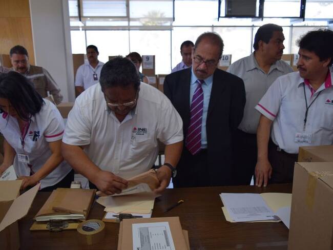 PGR y PF vigilan desarrollo de comicios