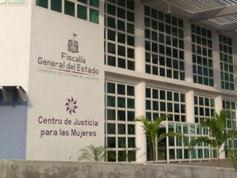 Detenido exdelegado de la Fiscalía Regional de Puerto Vallarta