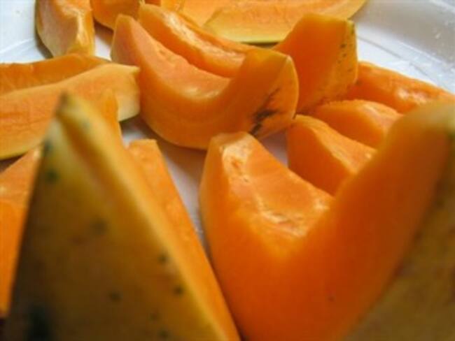 Texas saca papaya mexicana del mercado por salmonela
