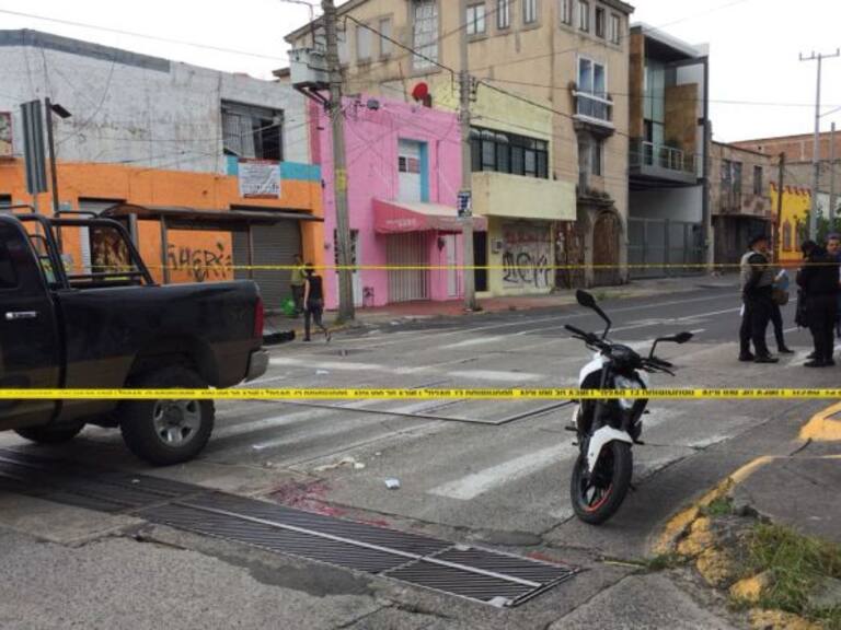 Asesinan a un motociclista cerca al mercado San Juan de Dios