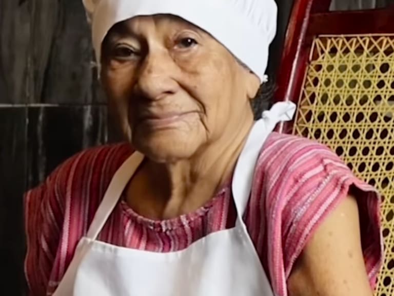 La dueña de la panadería Chiapas explicó que tomó la decisión de cerrar el negocio debido a la inseguridad y al cobro de piso impuesto por grupos criminales en Cancún, Quintana Roo.